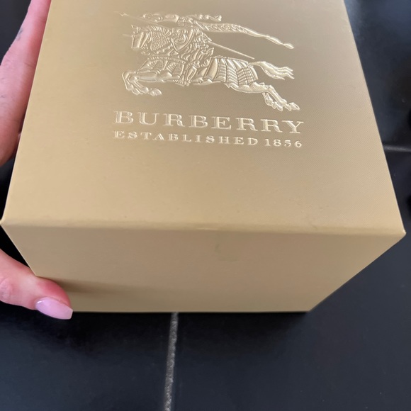 Burberry Watch BU9470 25MM - Picture 3 of 7